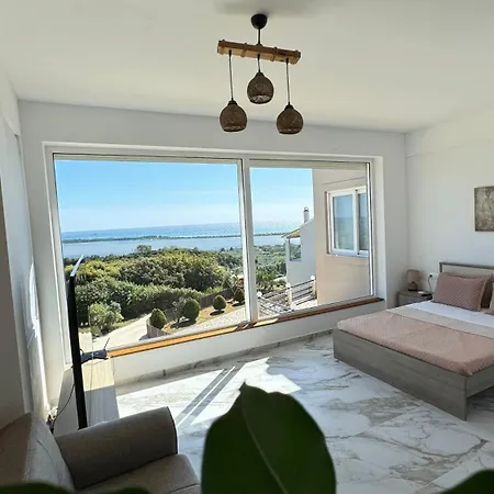 Castros Delmare Villa